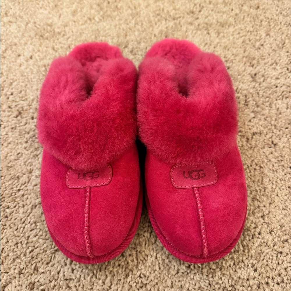 BRAND NEW UGG slippers